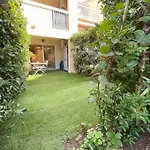 Apartment Cogtrop - De Charme Avec Jardinet Privatif Dans Avec Piscine Au Coeur Du Golfe De Saint-tropez Cogolin