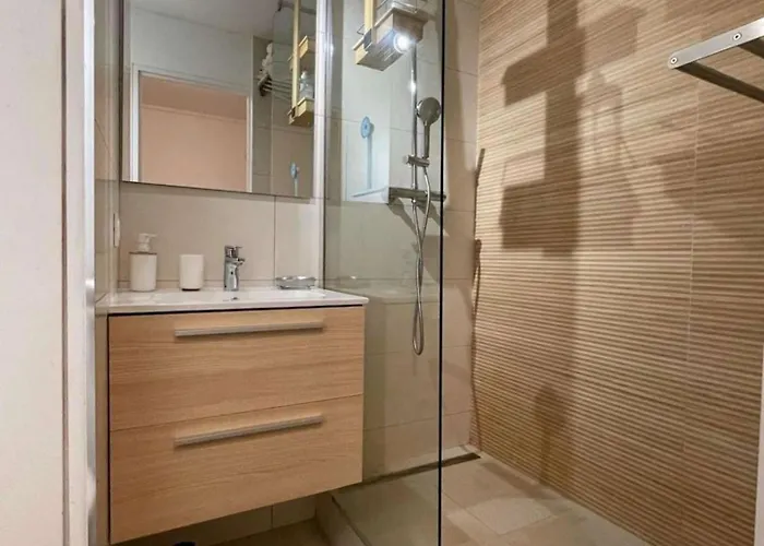 Appartement Cogtrop - De Charme Avec Jardinet Privatif Dans Résidence Avec Piscine Au Cœur Du Golfe De Saint-tropez Cogolin